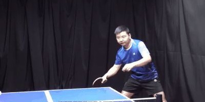 星空娱乐-《全民学乒乓横拍篇》第39集：正手前冲下旋球与直拍拉球|乒乓球|手指|旋转|乒乓球比赛|板型_新浪体育_新浪新闻