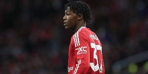 Xingkong-记者：那不勒斯已询问了梅努的情况，这与霍伊伦的交易无关