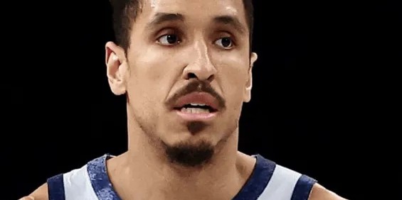 布罗格登上赛季仅出战24场，场均可以得到12.7分4.1助3.8板