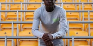 官方：狼队与俱乐部青训马特乌斯-马内签下首份职业合同