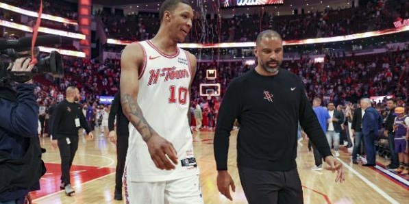 奥科吉再获重用！火箭新2阵亮相：主打1大4小阵容，护筐三分兼顾