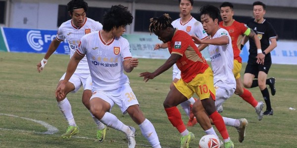 星空体育-差别太大了，同是升班马，一个在准备夺冠，一个在提前准备中甲！