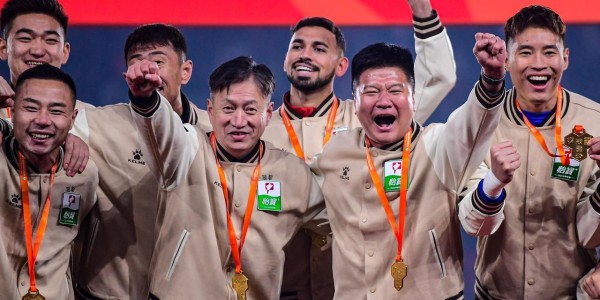 星空体育-差别太大了，同是升班马，一个在准备夺冠，一个在提前准备中甲！