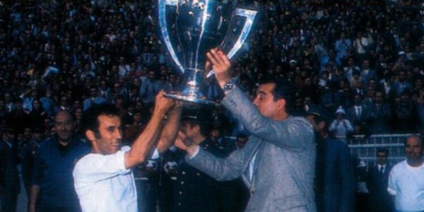 Xingkong-【人物】阿曼西奥：皇马右路主宰，后卫的“噩梦巫师”