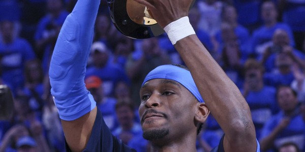 🥳SGA谈获得MVP的感受：我很庆幸青年时的自己没有放弃